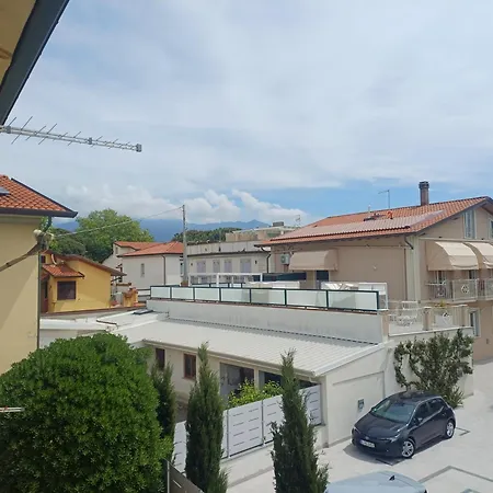 Orizzonte Pontille Διαμέρισμα Marina di Massa